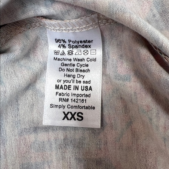 LuLaRoe Randy Tee - Picture 6 of 6